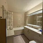 Apartment Rayonnant Bien A 5mn Du Centre *